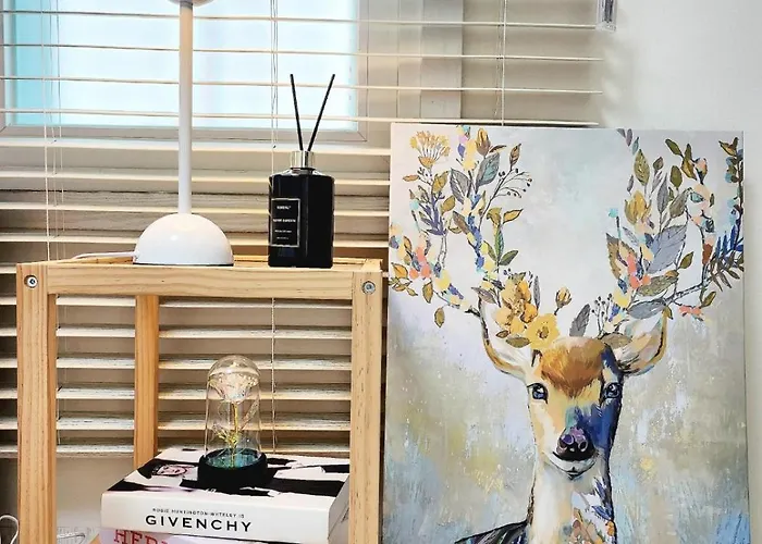 Bambi Stay, Yeonje Cityhall